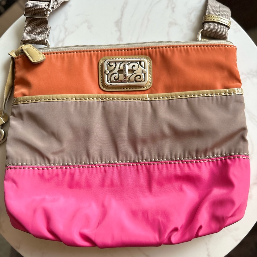 Super cute, GUC Brighton cross body purse